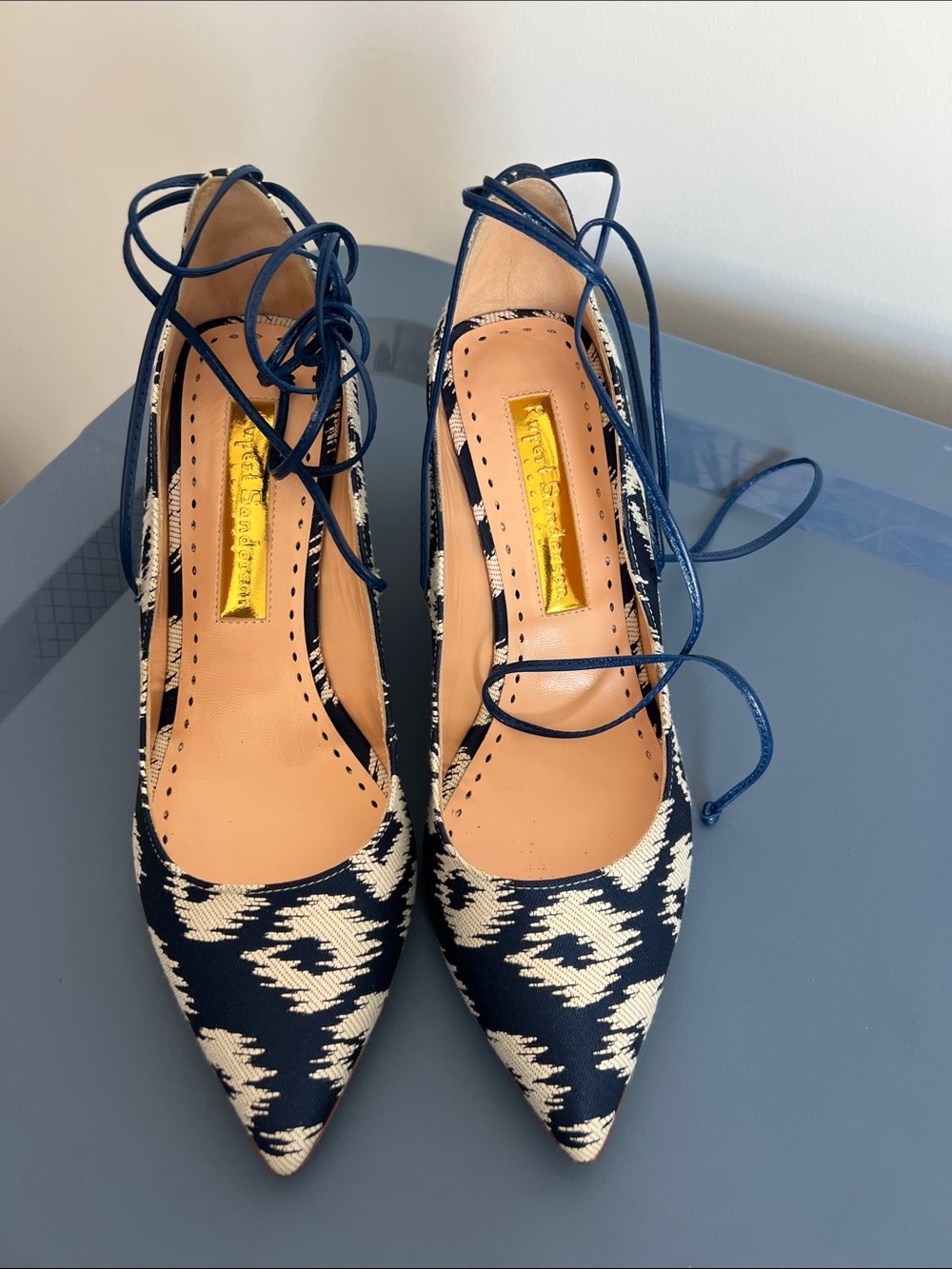 Rupert Sanderson London poet ikat blue and white pattern block heels pointed toe - Picture 5 of 10